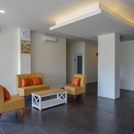 Reddoorz Plus Near Solo Baru Экстерьер фото