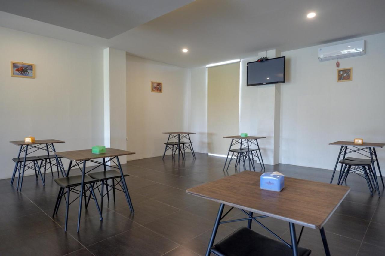 Reddoorz Plus Near Solo Baru Экстерьер фото