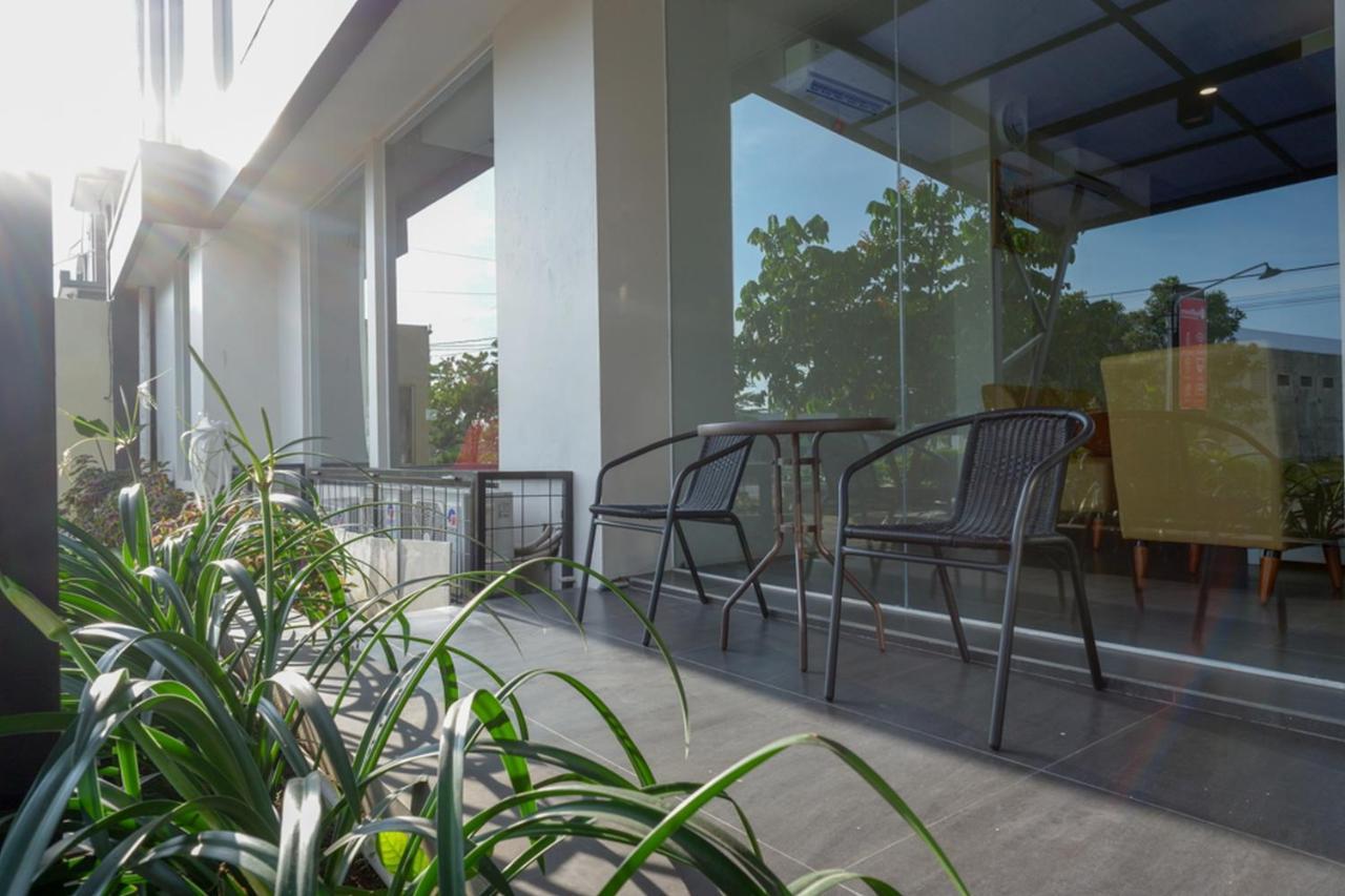 Reddoorz Plus Near Solo Baru Экстерьер фото