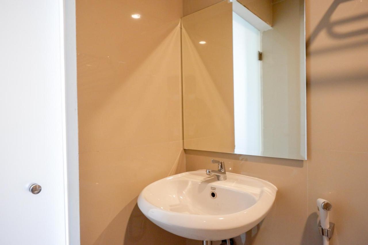 Reddoorz Plus Near Solo Baru Экстерьер фото